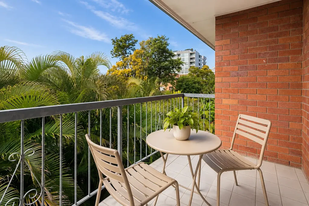 Nundah 2 Slaapkamer Leafy, Light-Filled and Larger Than Expected! - The door to the Market!