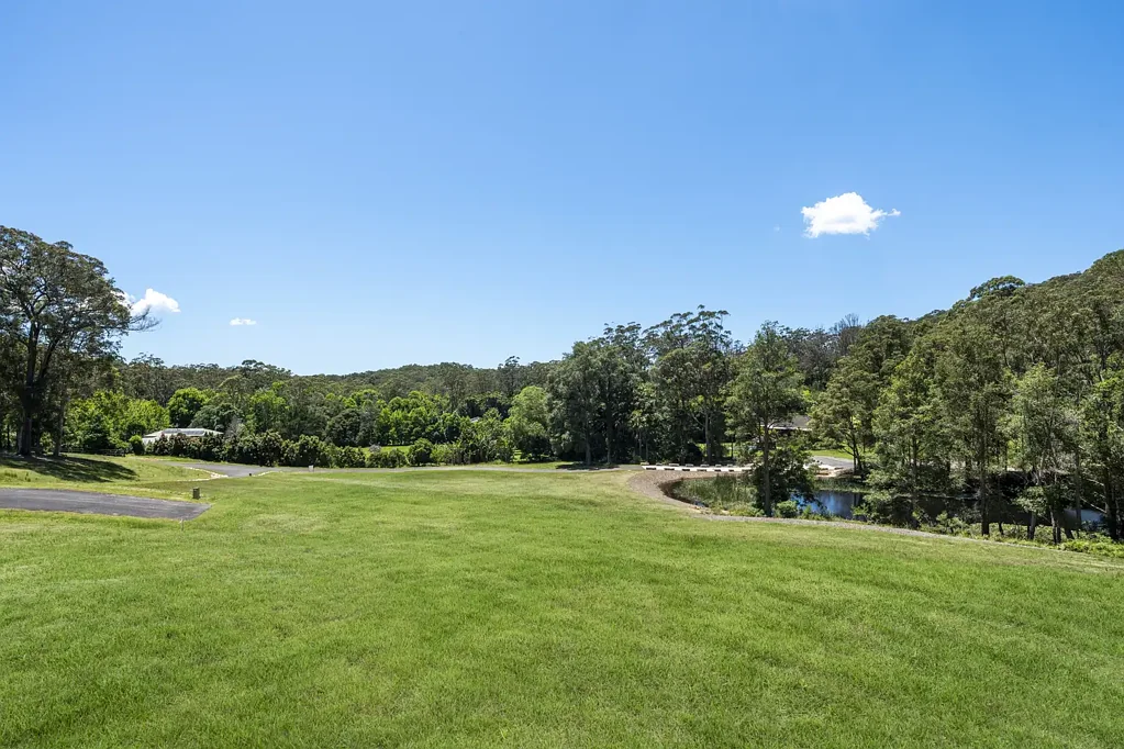 Glenning Valley Exclusive Vacant Acres in Glenning Valley - Come and Build Your Dream Home or Dual Occupancy.