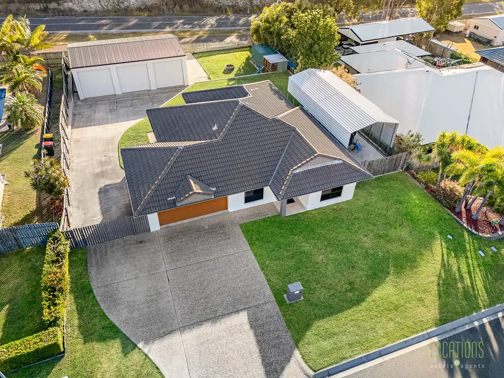Glen Eden 4房  FOUR BEDROOM HOME ON 1,098M2 BLOCK WITH THREE BAY SHED + DUAL SIDE ACCESS