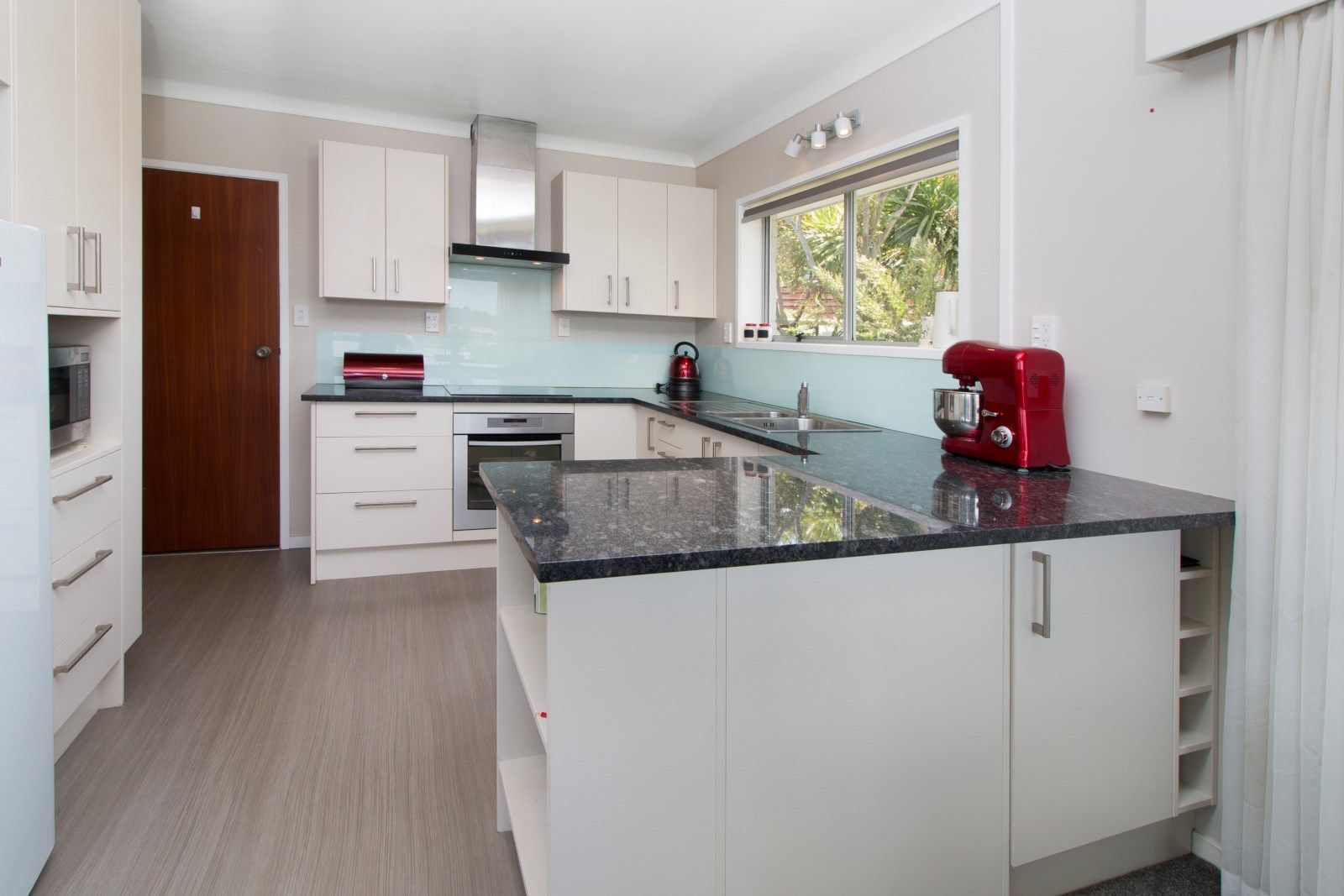 2/454 East Coast Road, Windsor Park, Auckland - North Shore, 4 غرف, 0 حمامات