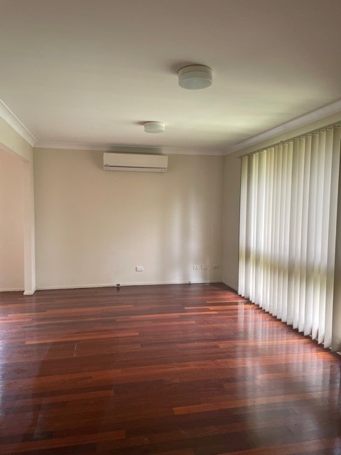 17 ARTILLERY CR, HOLSWORTHY NSW 2173, 0 habitaciones, 0 baños, House