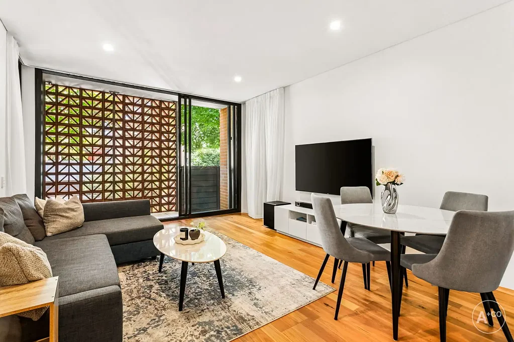 201/2 Mitchell Road, Alexandria, NSW 2015