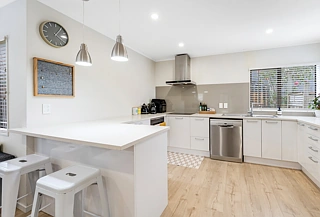 4/72 Moore Street, Howick, Manukau City