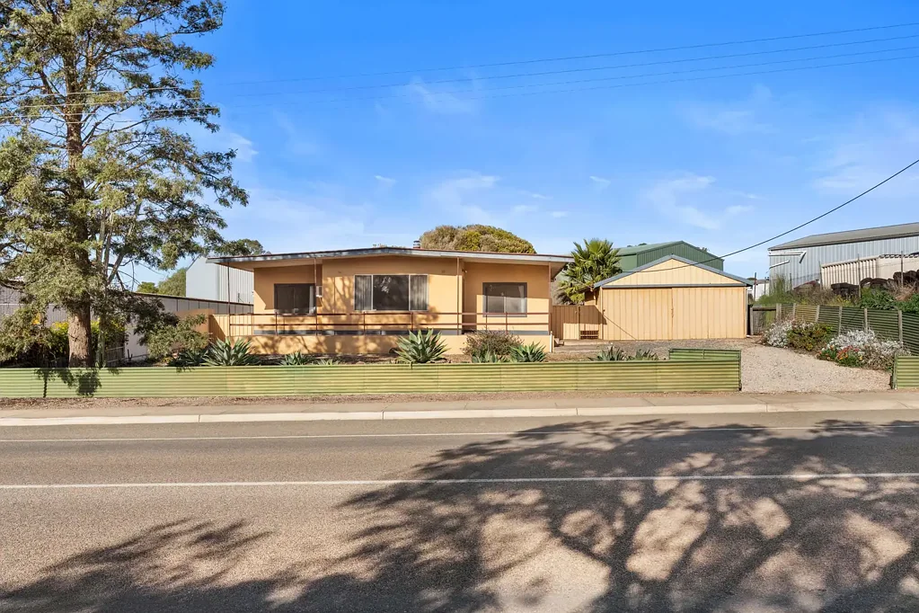 Murray Bridge 3房  Move In and Make It Your Own