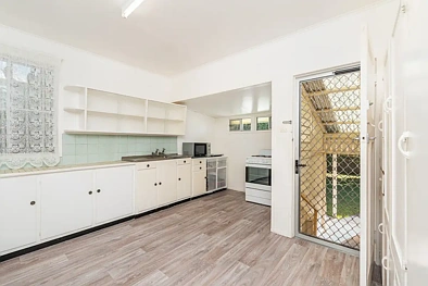 17 Hansen Street, Urangan, QLD 4655, 3 slaapkamers, 1 badkamers, House