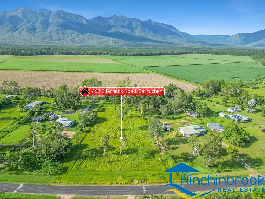 Carruchan  Serenity of tropical mountain views