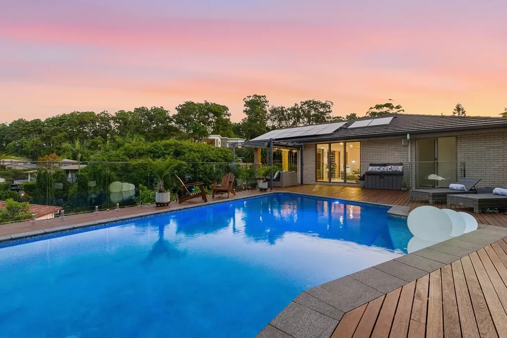 Korora 4chambre Coastal Sanctuary With Resort-Style Living In Sought-After Korora