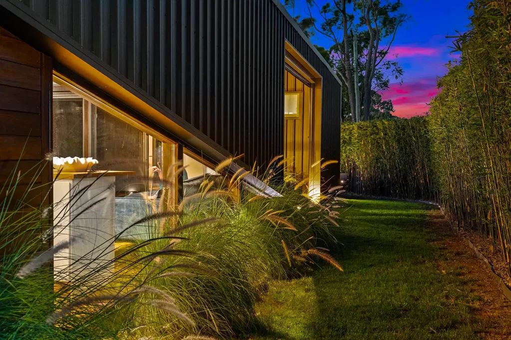 2 Taylor Street, Russell Island, QLD 4184