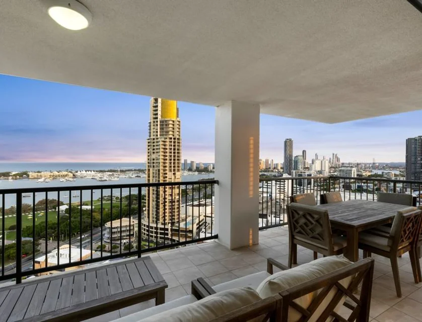 274/105 Scarborough Street, Southport, Gold Coast, 3 habitaciones, 2 baños, Apartment