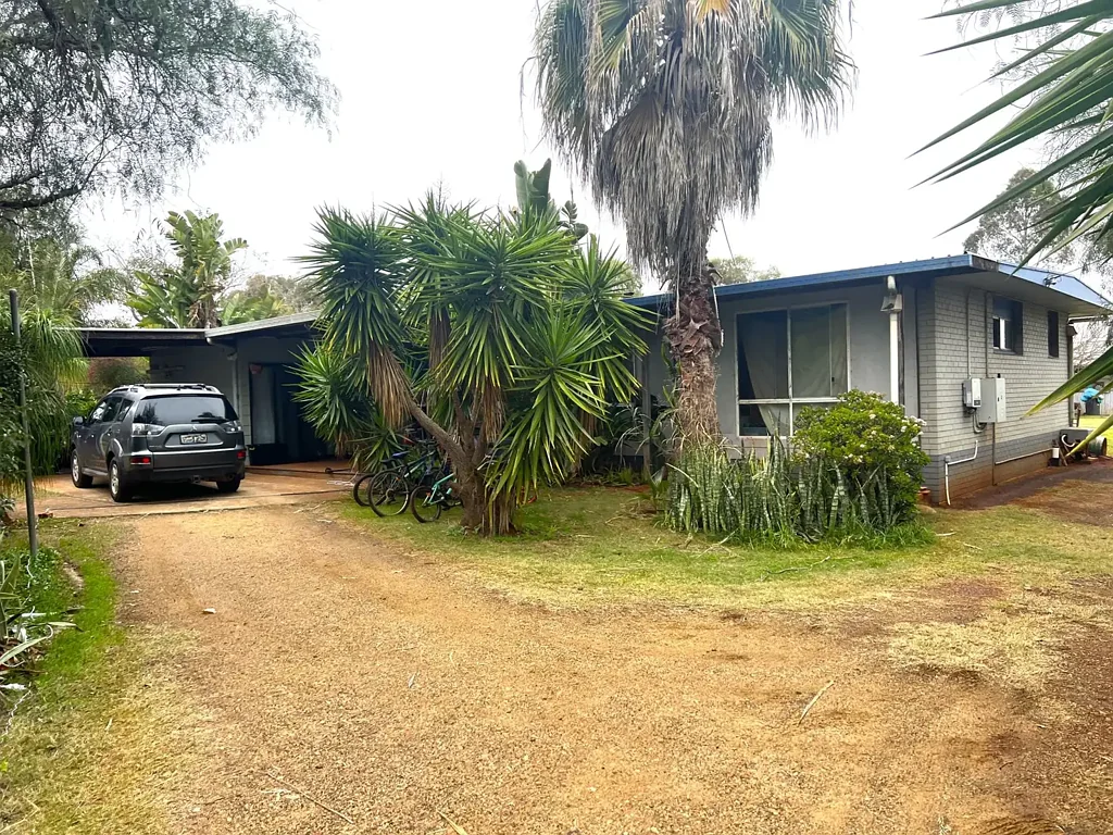 Crawford 4Zimmer Rare 2 Acre Opportunity