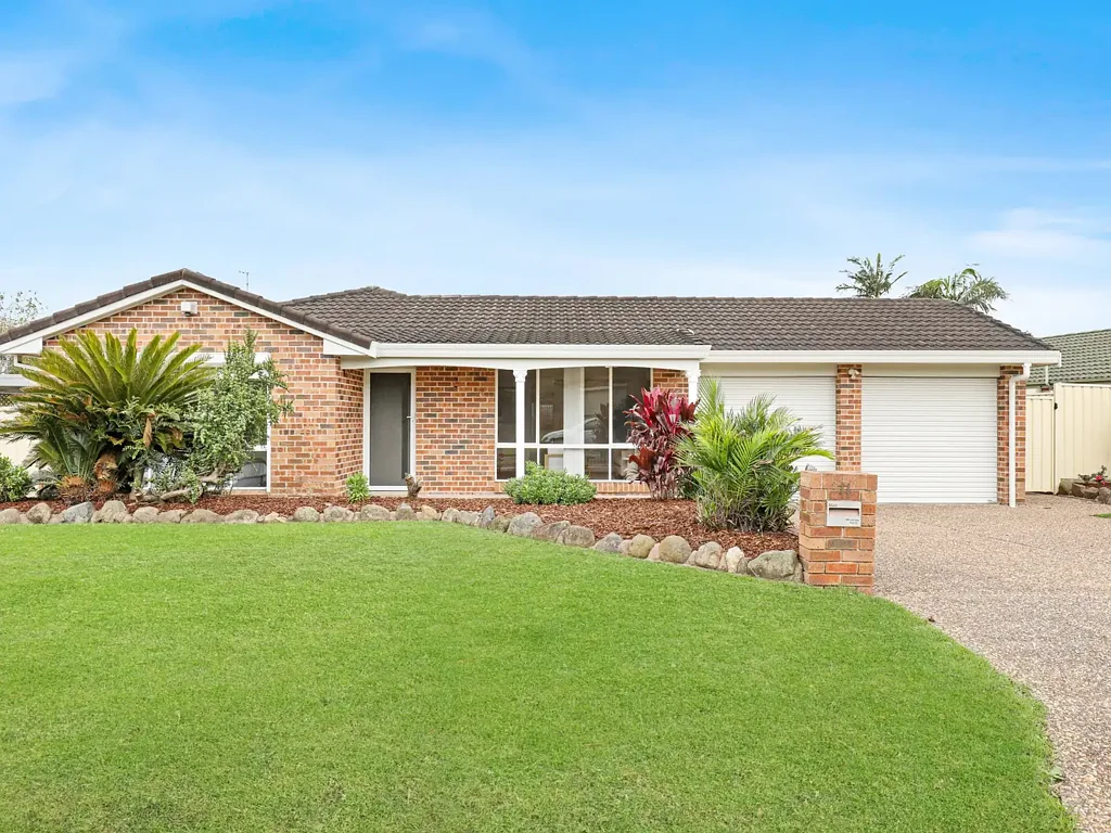 11 Forest Oak Place, Albion Park Rail, NSW 2527