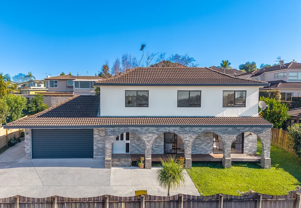 Pet friendly house in Botany Downs