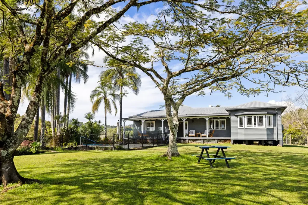 Boat Harbour 3कमरा A Rare Elevated Queenslander Estate with Sweeping Hinterland Views