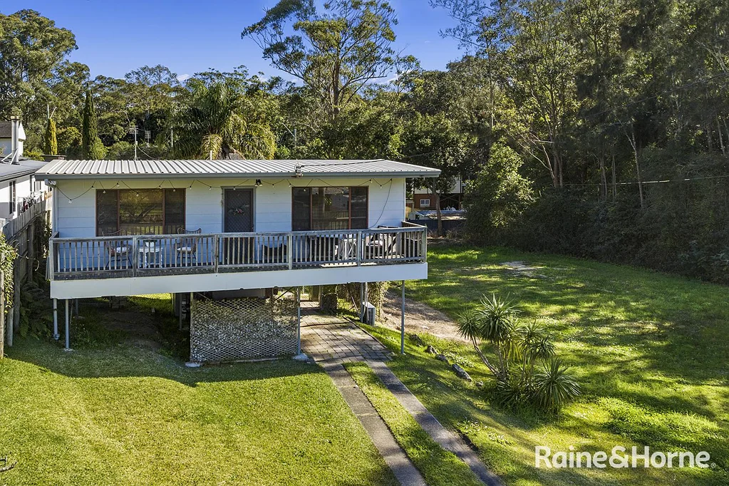 19 Girraween Avenue, Erina, NSW 2250