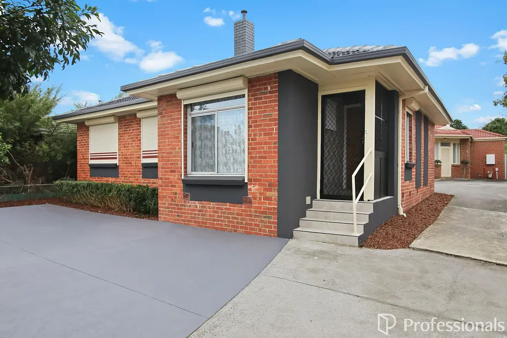 Heidelberg West 3房 现代舒适装修 实木地板全屋 独立起居用餐 高端Electrolux电器 主卧带套间 无缝室内外流动 分体式冷暖系统 便捷生活配套 Beautifully Renovated 3-bedroom Unit in an exceptional convenience & lifestyle location - Prime Heidelberg West