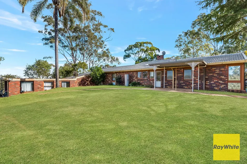 Cobbitty 4 Bedroom RARE OPPOTUNITY  !!!   PRIVACY