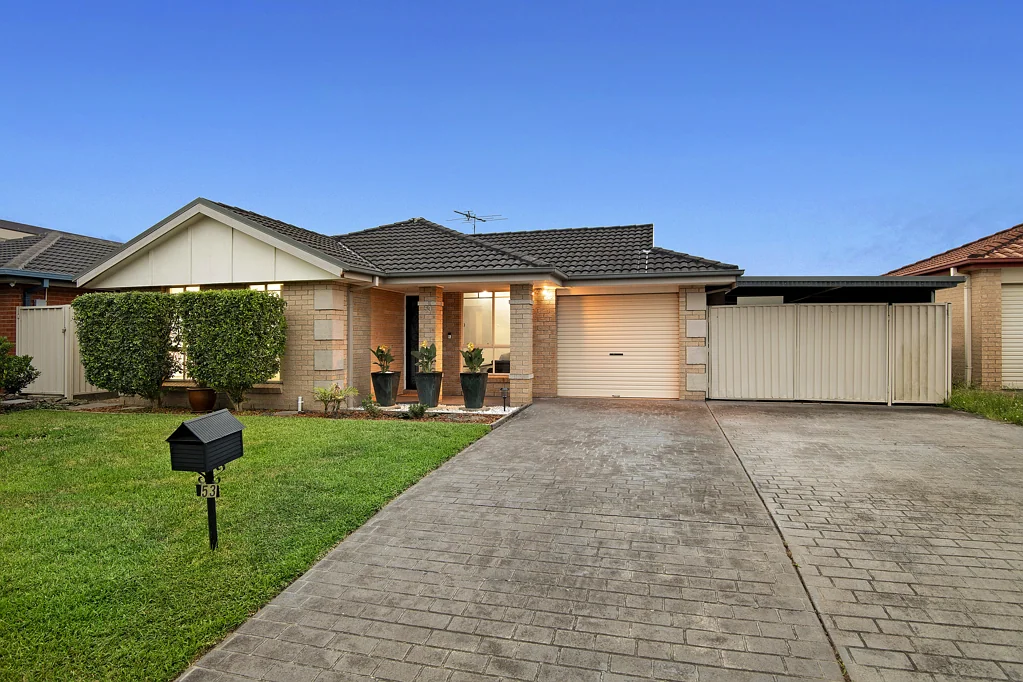 53 Coburn Circuit, Metford, NSW 2323