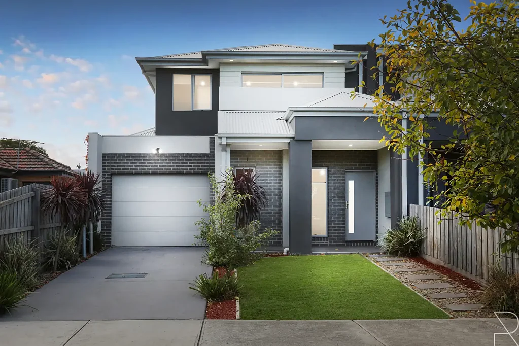 2/4 Prismall Street, Altona North, VIC 3025