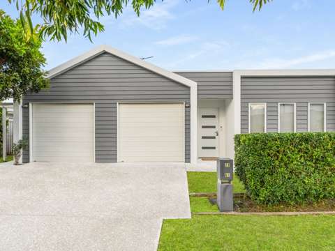 Pimpama 5 Bedroom RARE DUAL KEY OPPORTUNITY - DON'T MISS OUT!