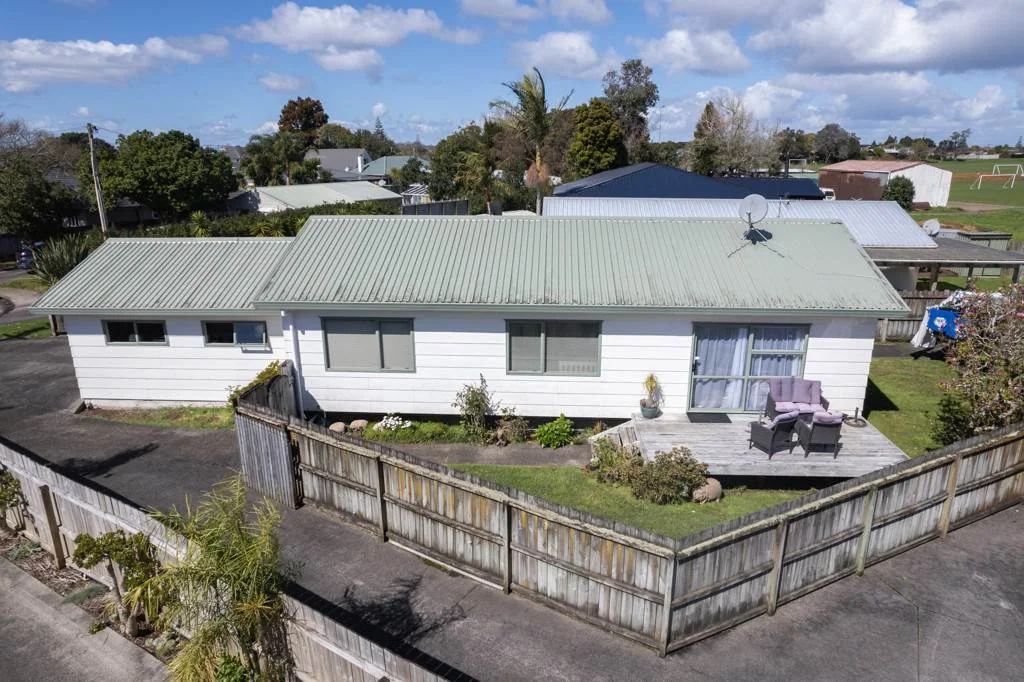 Te Atatu Peninsula 3غرفة نوم The vendor has come down that much!!