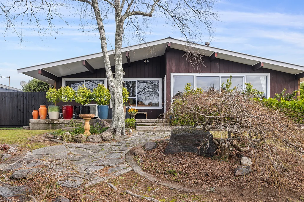 Pukehangi 3कमरा Location and Motivation!