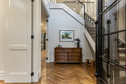 42B Essex Road, Surrey Hills