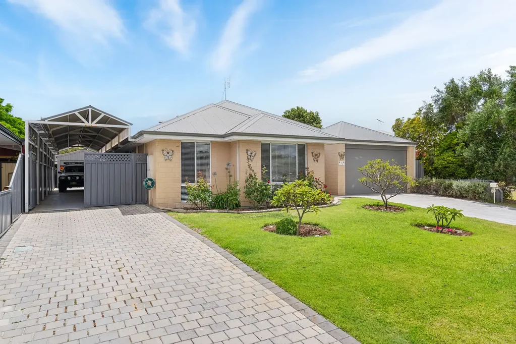 West Busselton 4Moenga Spacious and Practical Family Friendly Home