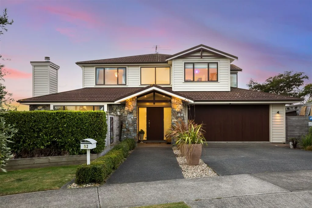 12 Aoraki Rise, Aotea, Porirua, Wellington