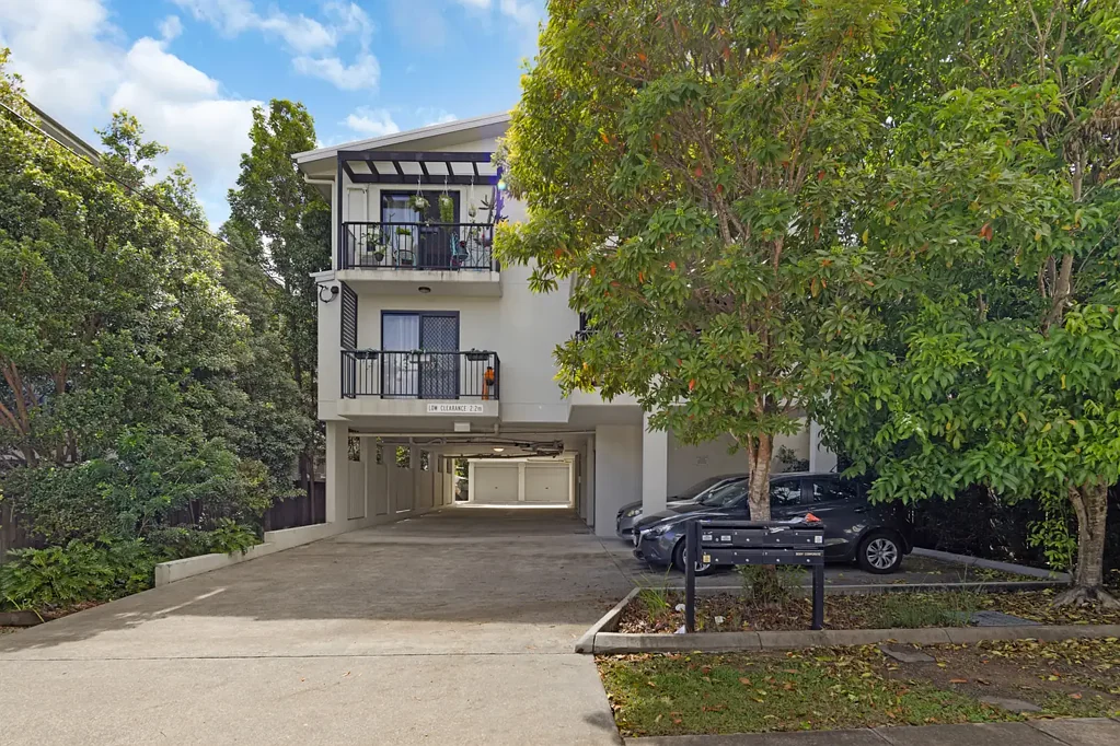 Zillmere 2कमरा INTERSTATE INVESTOR SELLING - FLEXIBLE WITH TERMS. CALL FOR A PRIVATE INSPECTION.