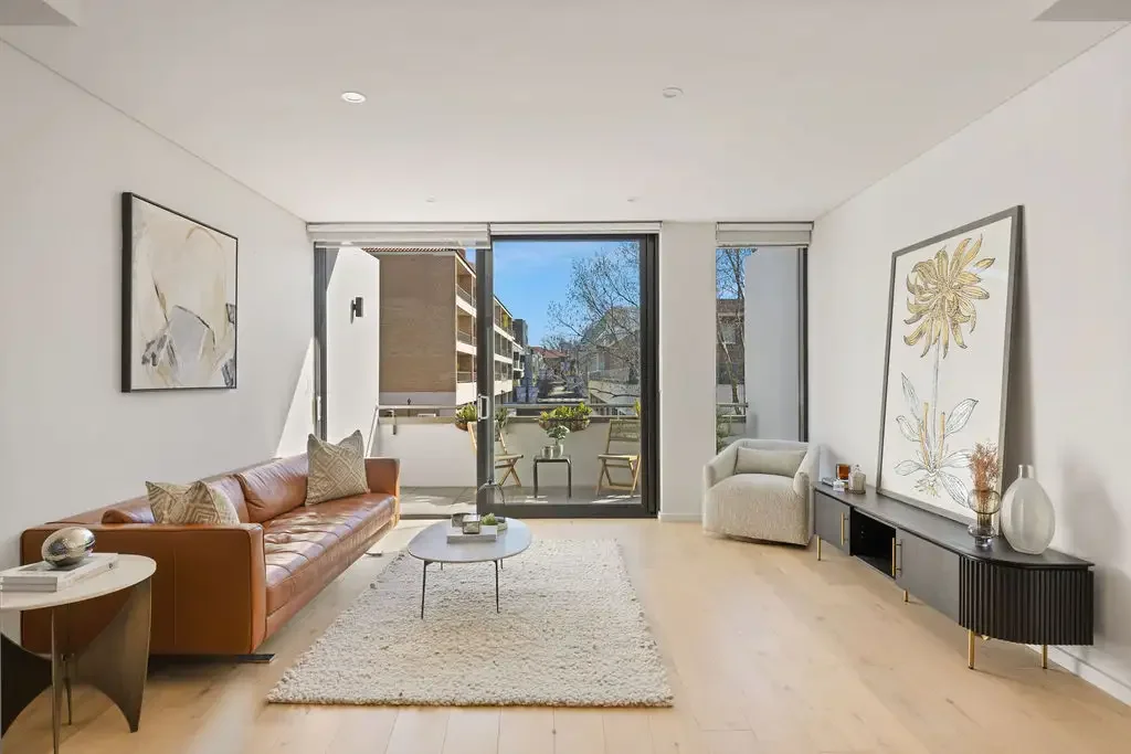 Luxury Living in the Heart of Neutral Bay with open views