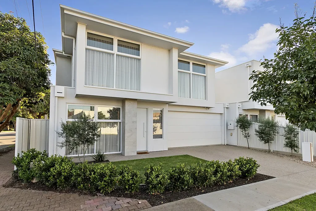 North Brighton 4Phòng ngủ Relaxed Coastal Living, Beautifully Refined