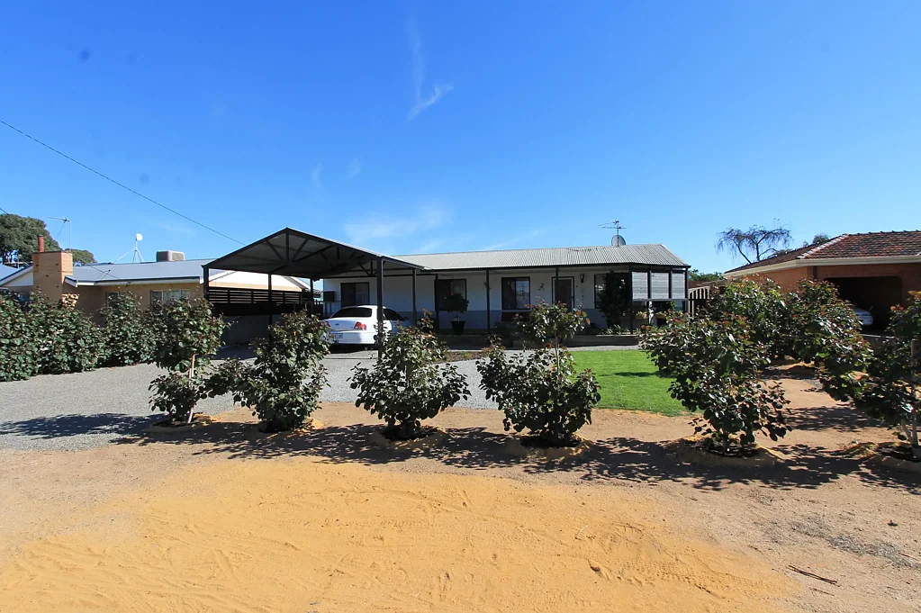 Merredin 3部屋 Stunning 3 Bedroom