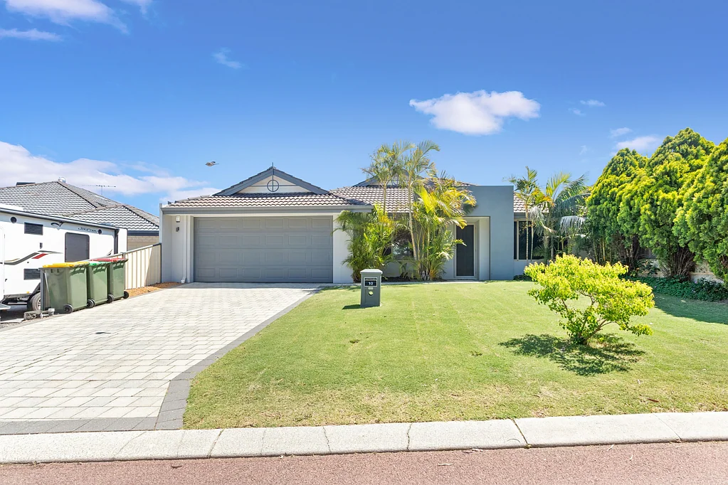 10 Kareela Meander, Tapping, WA 6065