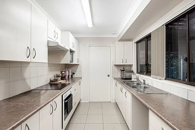 65 & 65A Pine Creek Circuit, St Clair, NSW 2759, 5房, 2浴, House