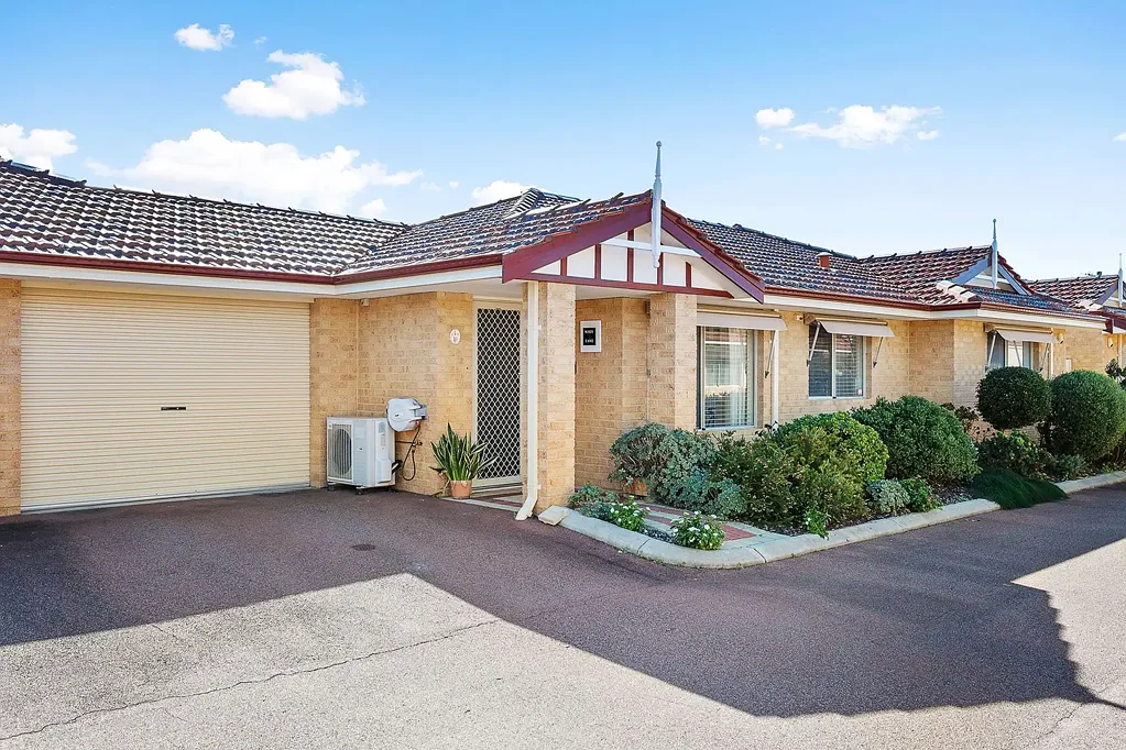 Midland 3房  Spacious Villa Living in a Quiet Over 55's Complex