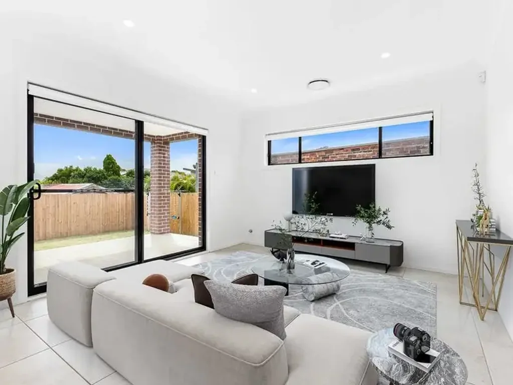 Nothing comes close to the size, location and price