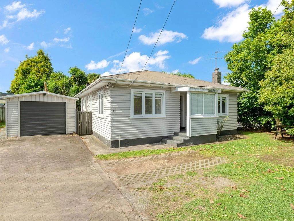 Papakura 3房  Must Be Sold – Opportunity Knocks!
