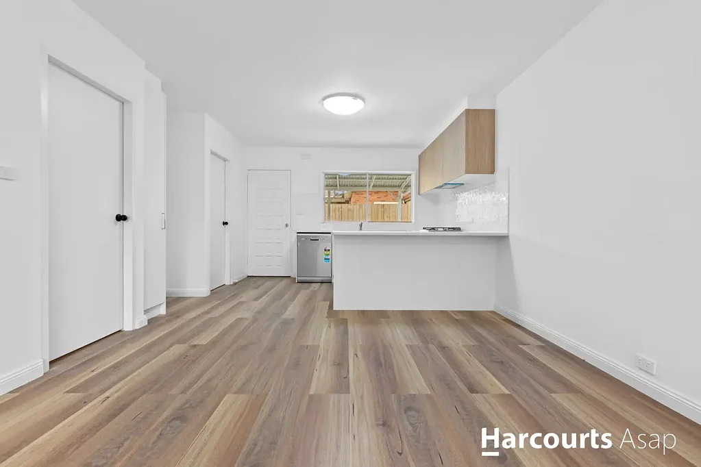 Fully Renovated, Private Unit in Vibrant Dandenong