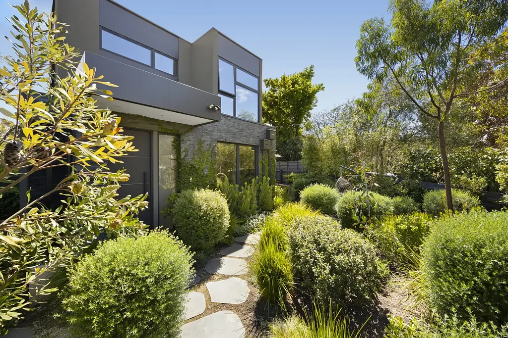 Refined Luxury Surrounded by Tranquil Greenery