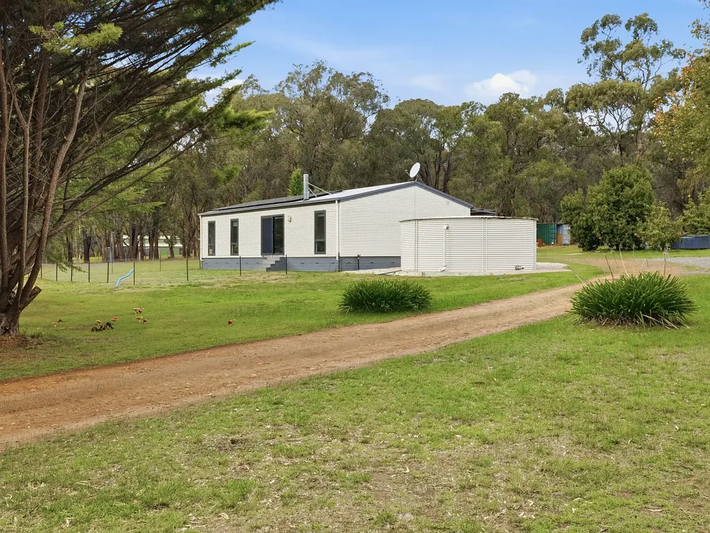 Lima East 3房  LIVE THE RURAL LIFESTYLE ON 5 ACRES AT 10 TULLEY ROAD, LIMA EAST