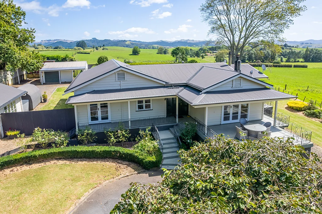 Ngahinapouri 4房  Charming villa on pristine 5000m2 lifestyle block