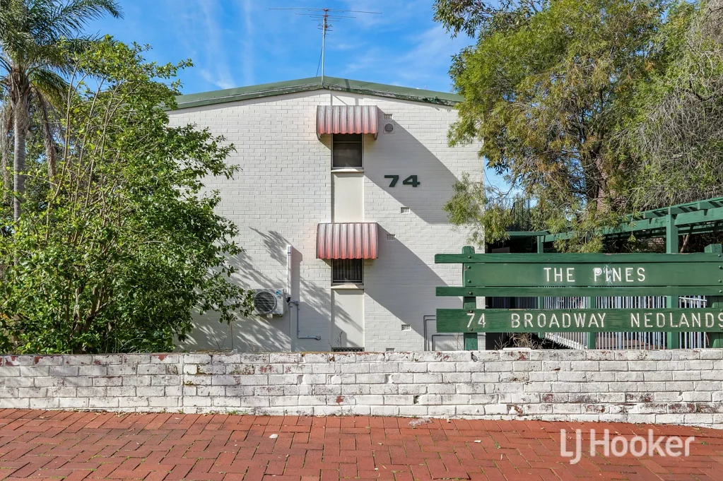 Freshly updated in an unbeatable location!