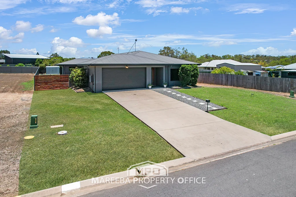 19 Godwin Drive, Mareeba, QLD 4880