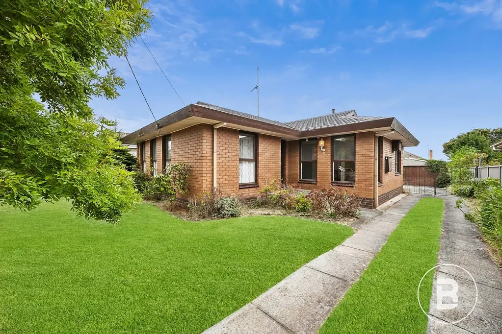 Wendouree 3બેડરૂમ CHARMING HOME IN PRIME WENDOUREE LOCALE