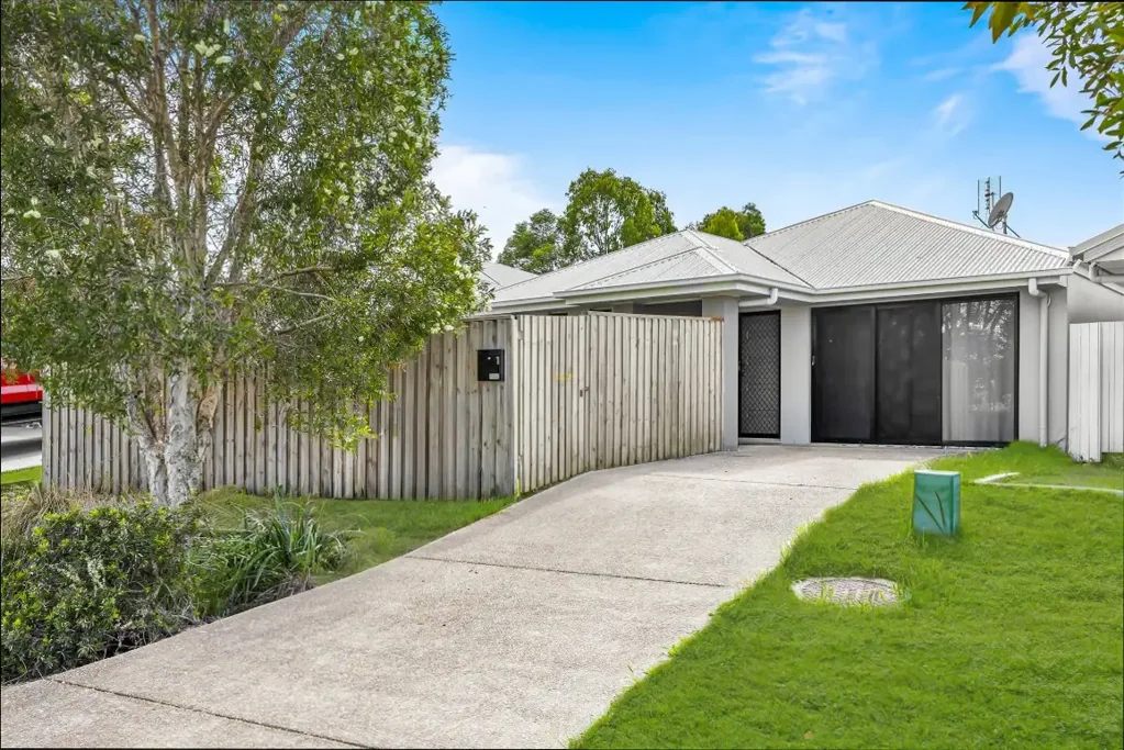Caloundra West 3Phòng ngủ Low Maintenance Family Home in Caloundra West