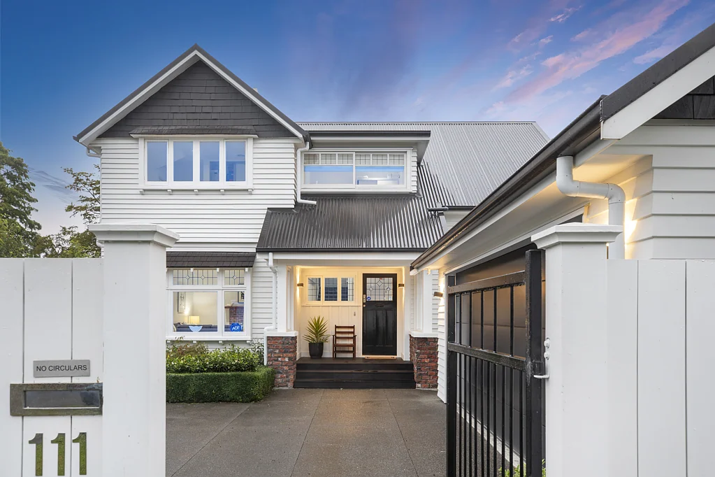 111 St Andrews Square, Strowan, Christchurch, Canterbury