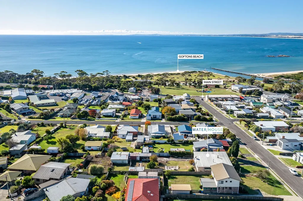 Bridport 4ਬੈੱਡਰੂਮ 12 Henry Street, Bridport, Tasmania - Renovator's Dream with Ocean Views!
