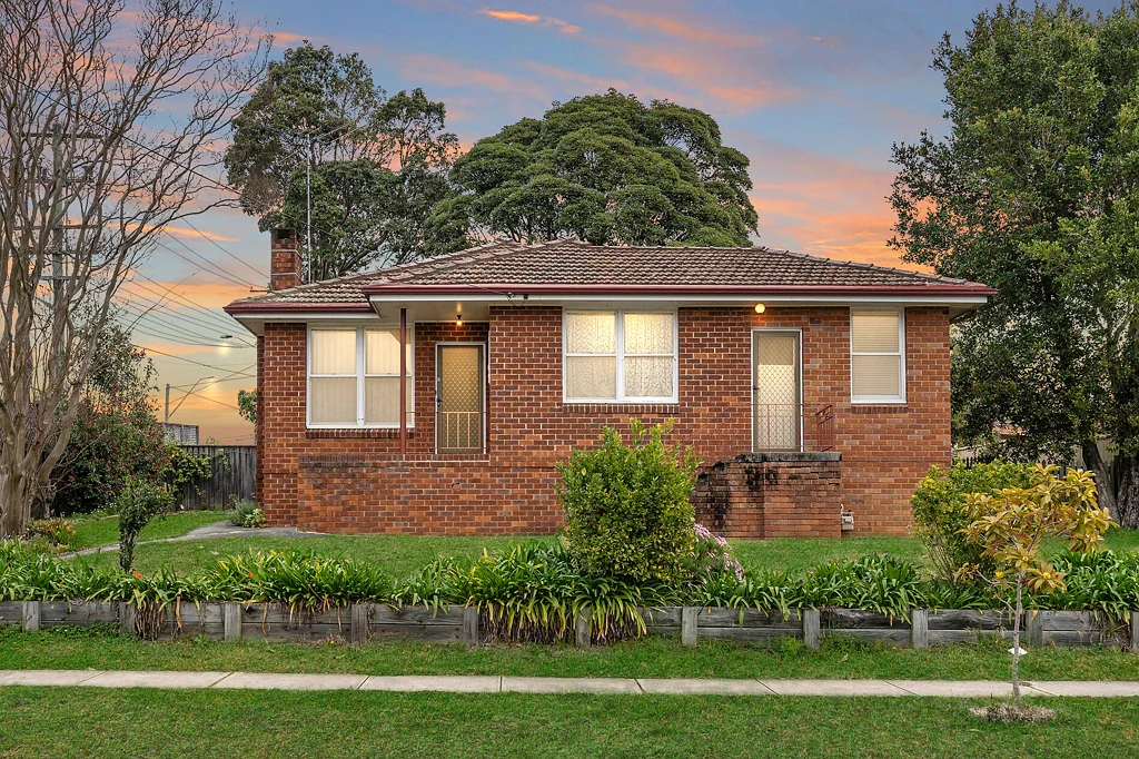 Spacious 4-Bedroom Family Home in Prime Eastwood Location