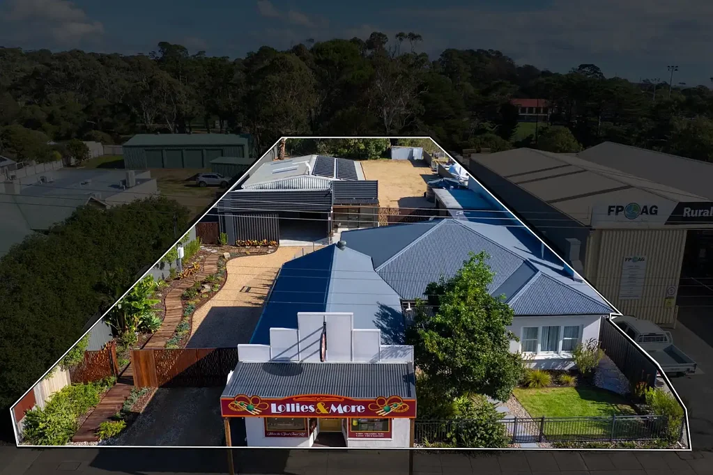 Yankalilla 3房  3-BEDROOM RENOVATED RESIDENCE • SHOPFRONT STUDIO / RETAIL SPACE • COMMERCIAL WORKSHOP / OFFICE