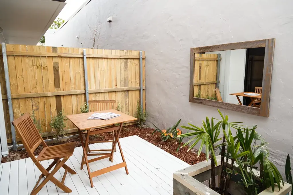 Modern fully furnished stylish studio w/ private courtyard